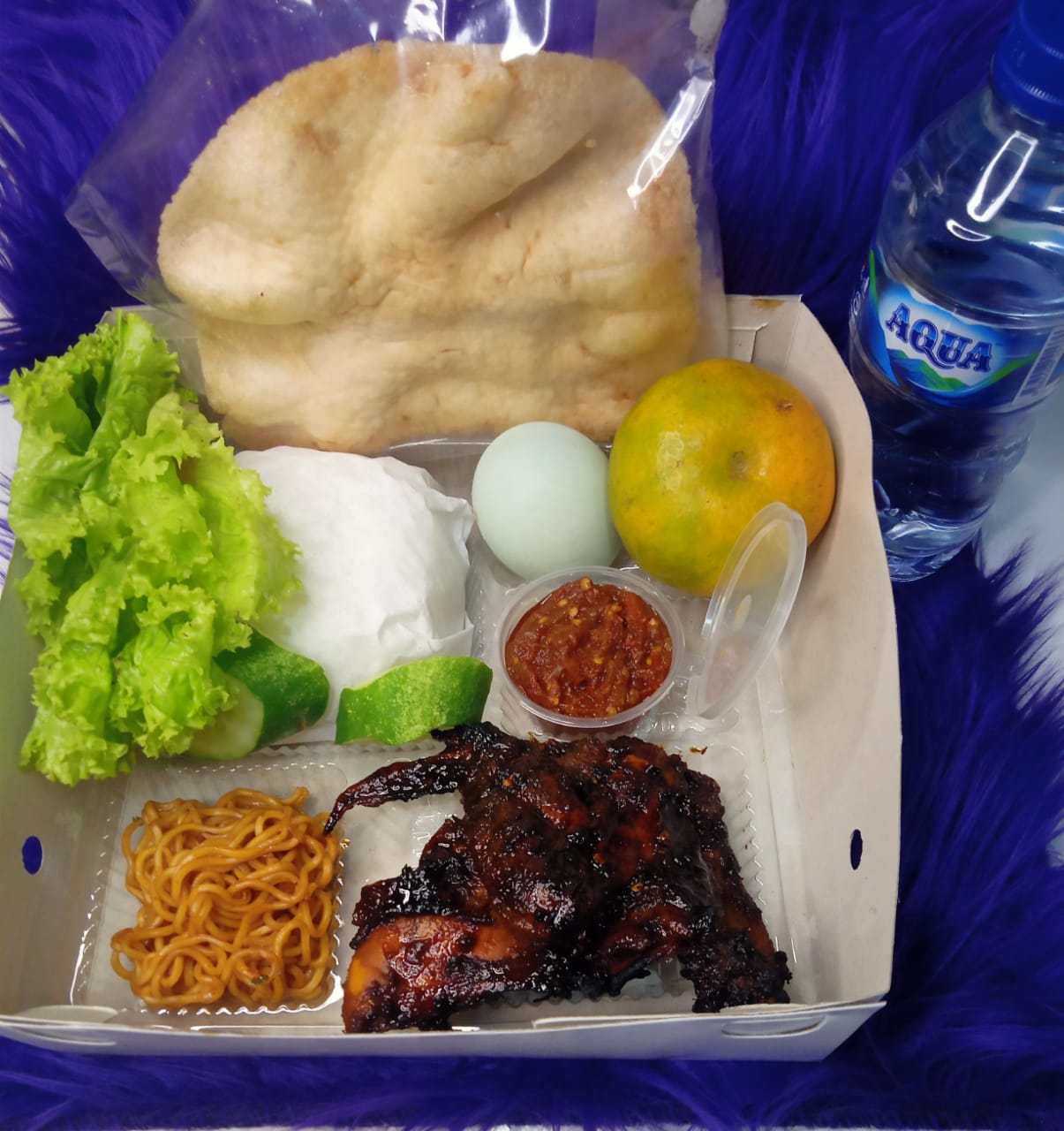 PAKET NASI BOX AYAM BAKAR