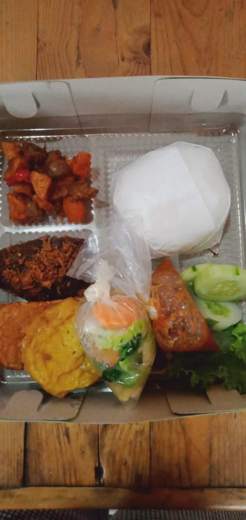 NASI BOX PAKET 1 RUMAH MAKAN YANTI