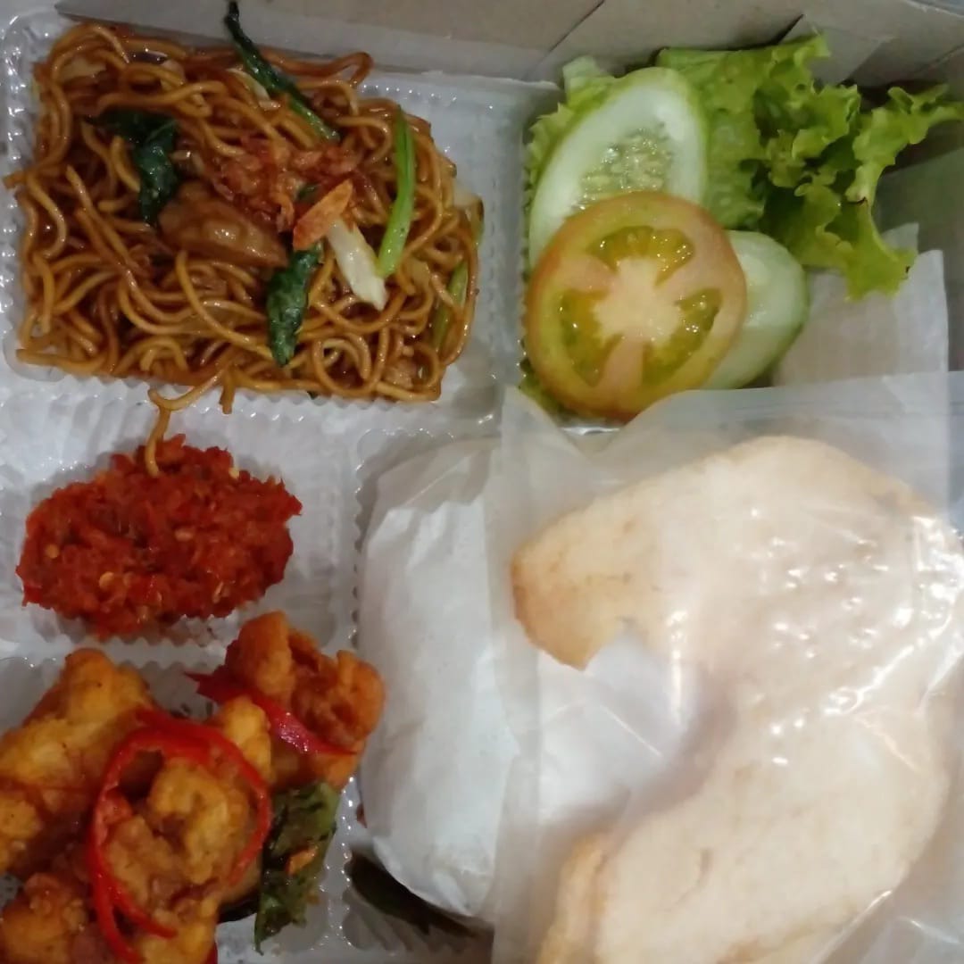 Nasi Box 2/ Catering Satu Satu Delapan