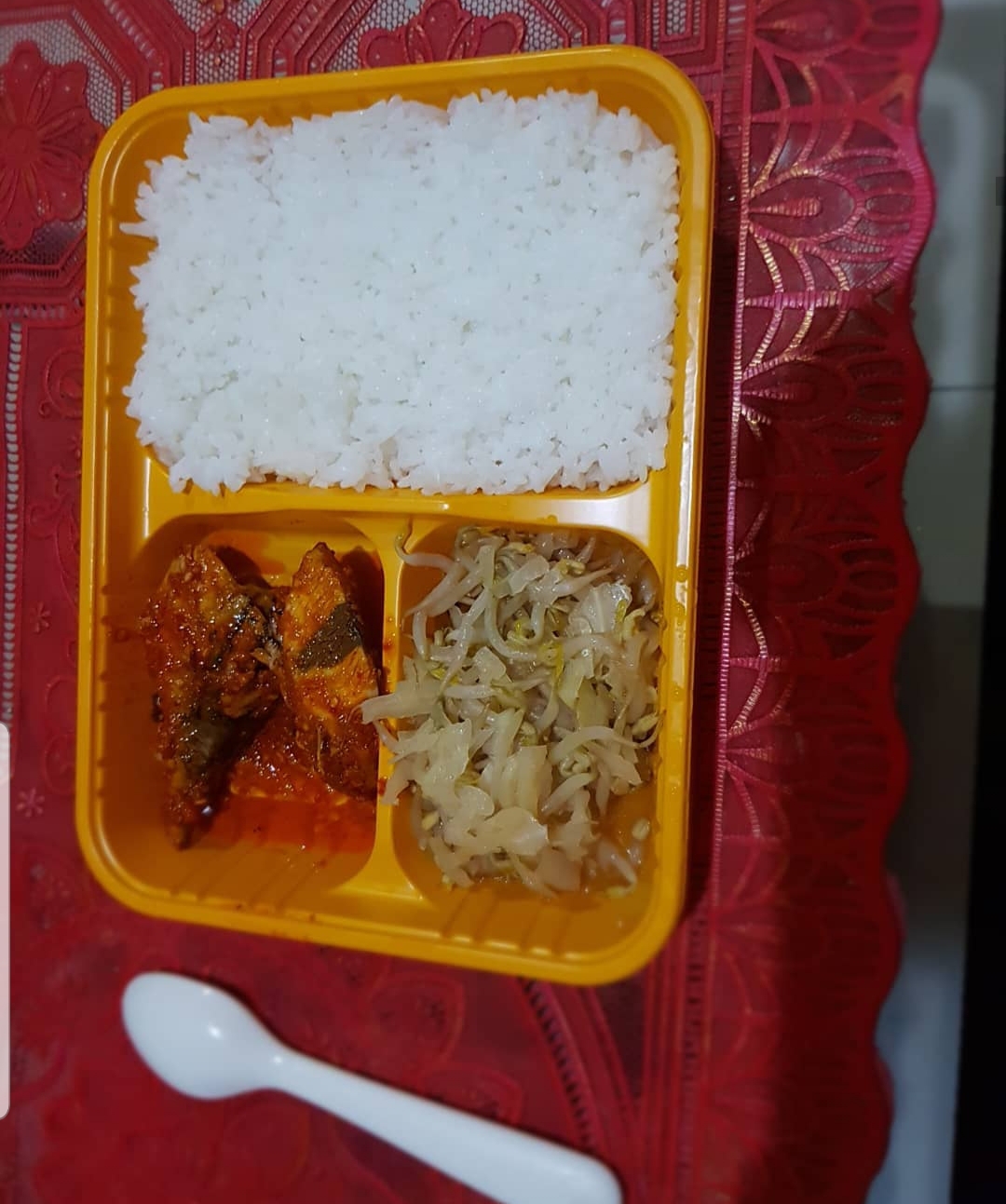 Paket Nasi ikan tongkol balado