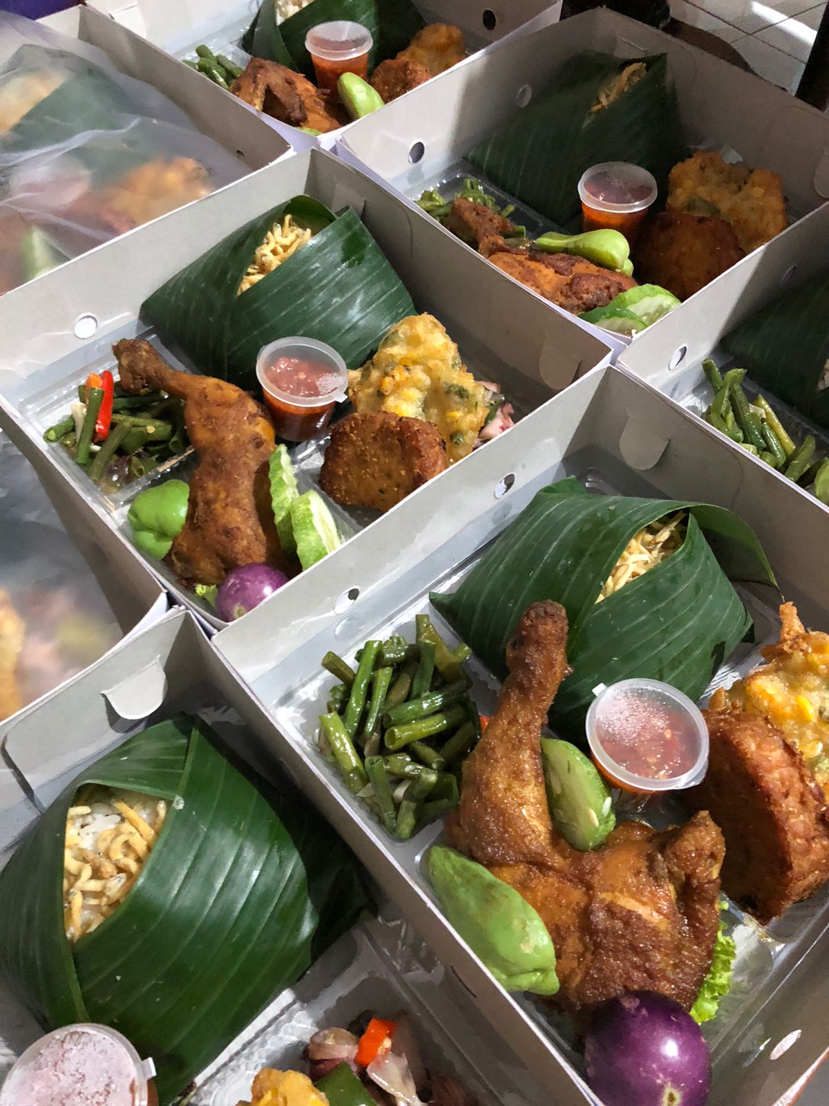 Nasi box komplit