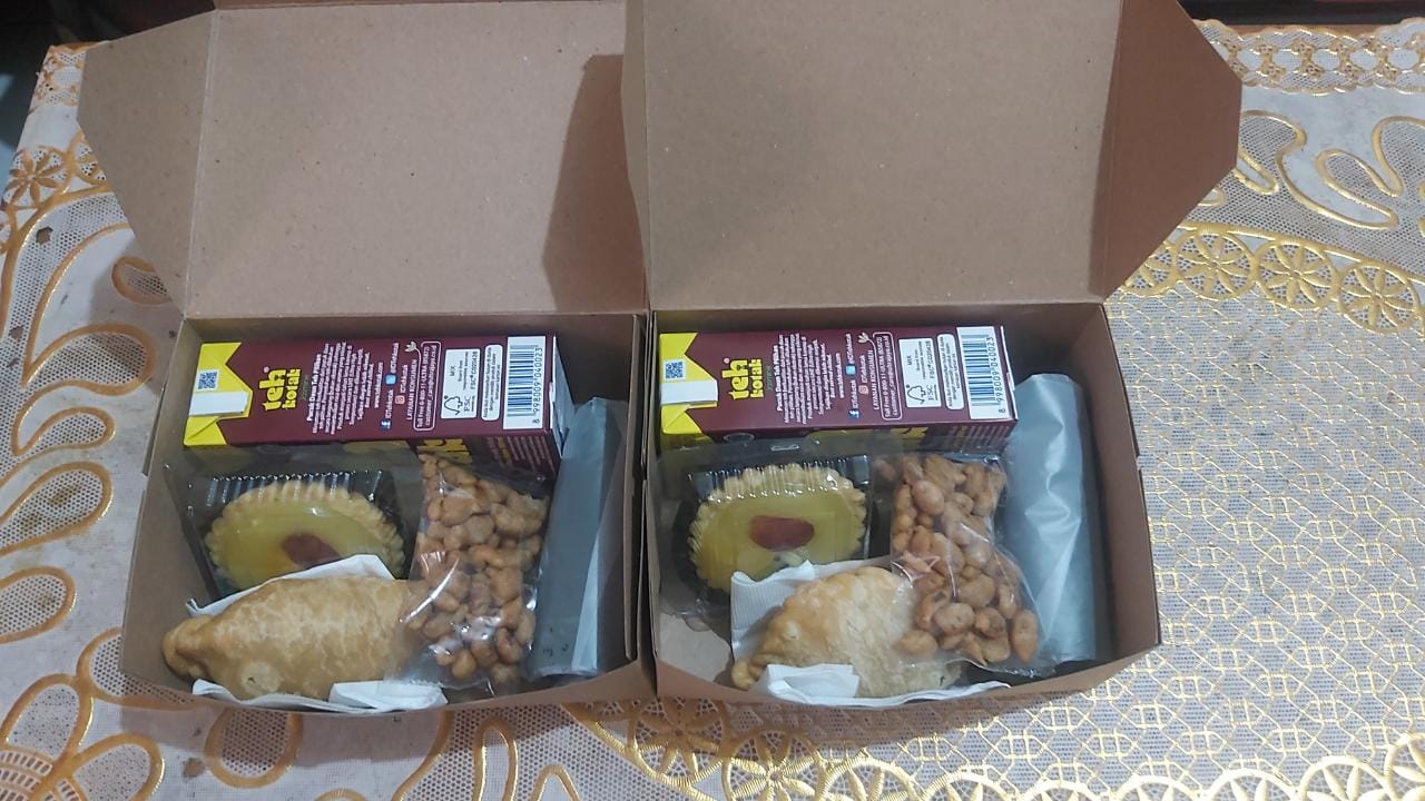 PAKET SNACK BOX B