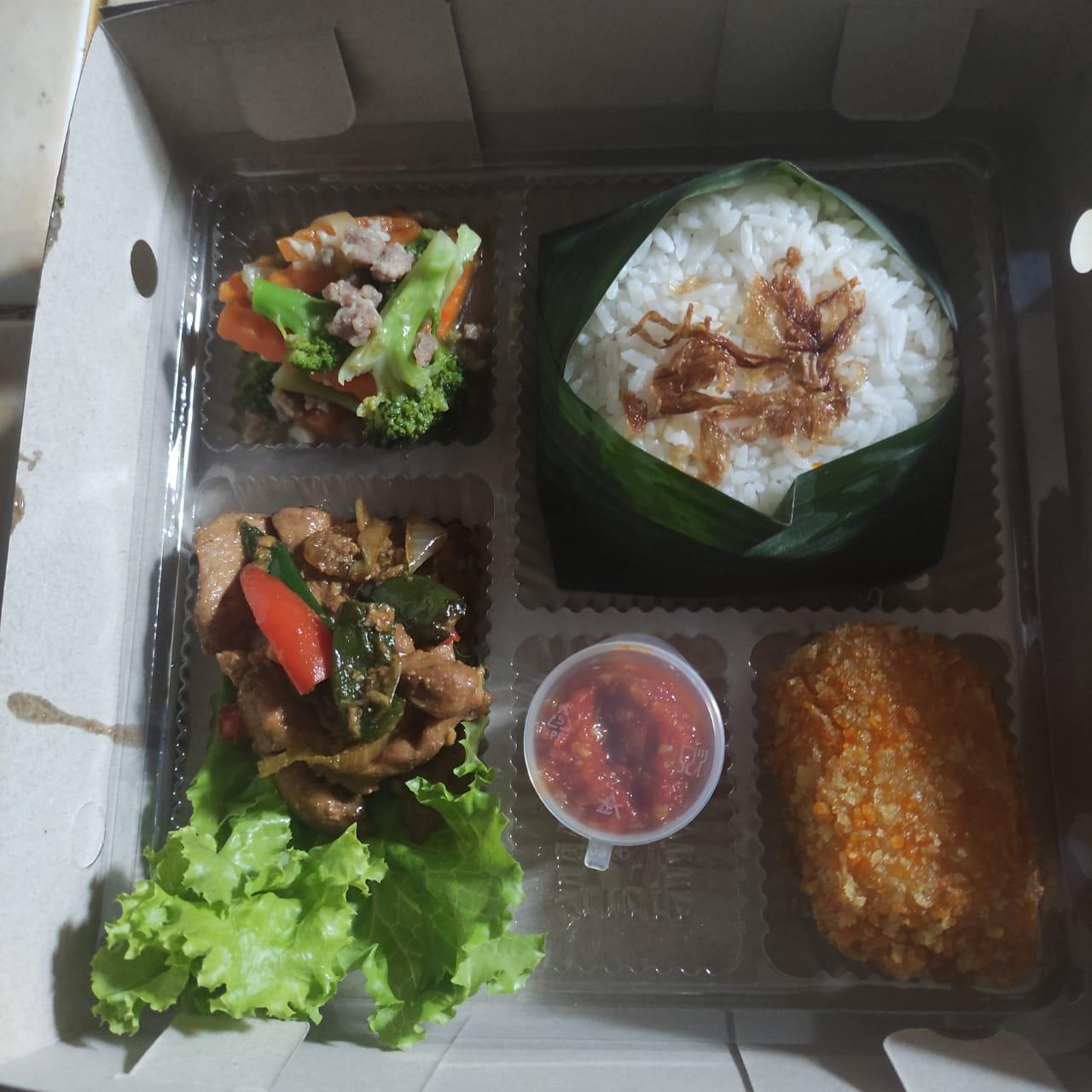 Nasi Box30K1