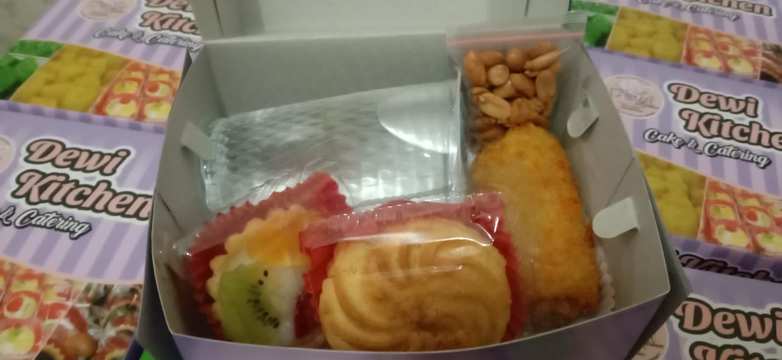 Dewi - Snack Box