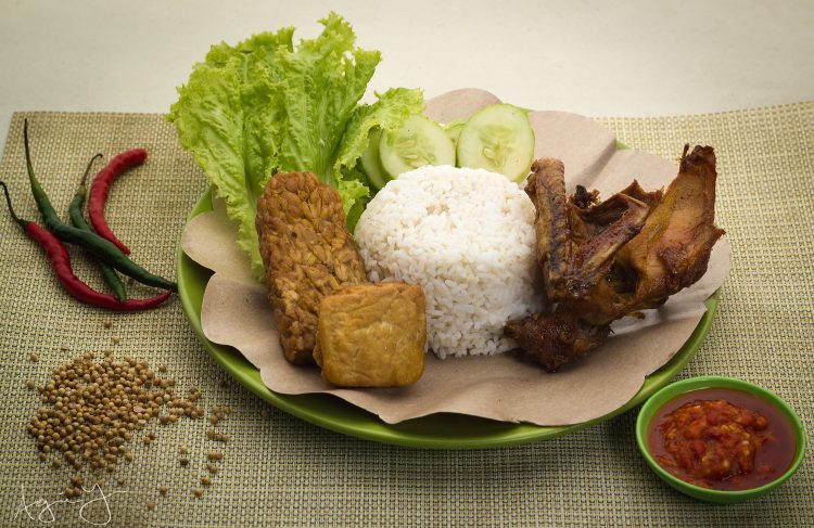 AYAM KAMPUNG GORENG