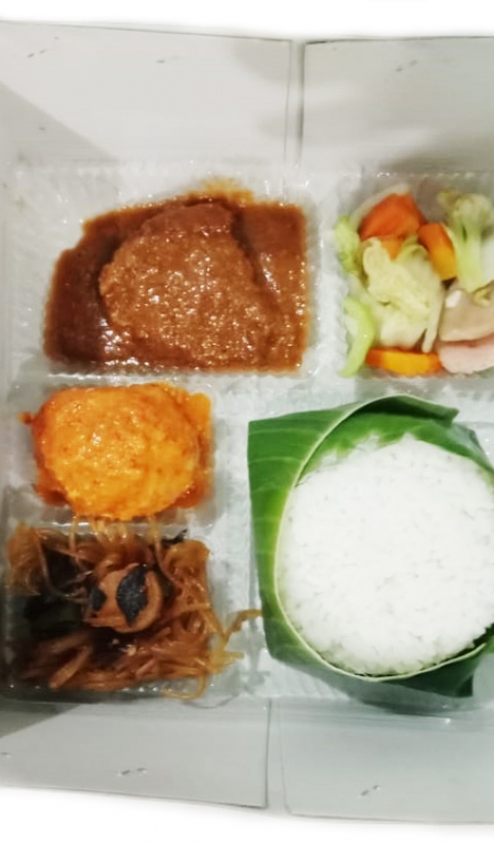 Paket Nasi Padang DGI