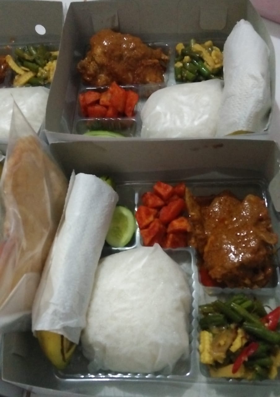 Nasi Boks Paket Komplit