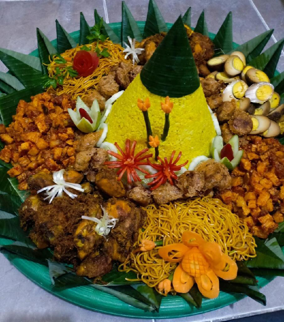 Tumpeng Pitung Lawuh 2