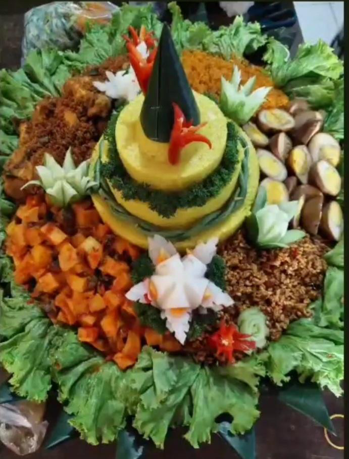 nasi tumpeng1