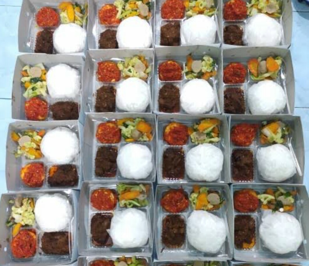 Paket Nasi box Rendang/Teriyaki