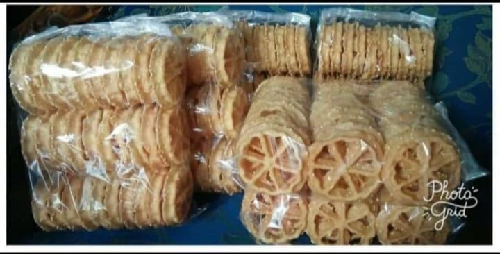 Kembang Goyang Wijen Isi 30pcs