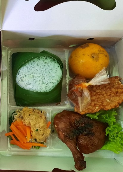 Nasi Box Paket 1