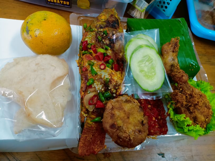 Nasi Box Paket 1