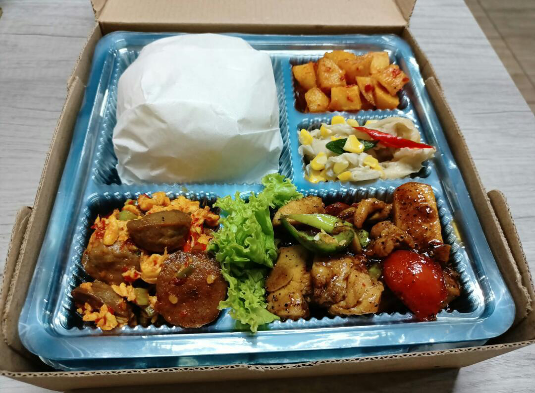 paket nasi box Fortuno 41