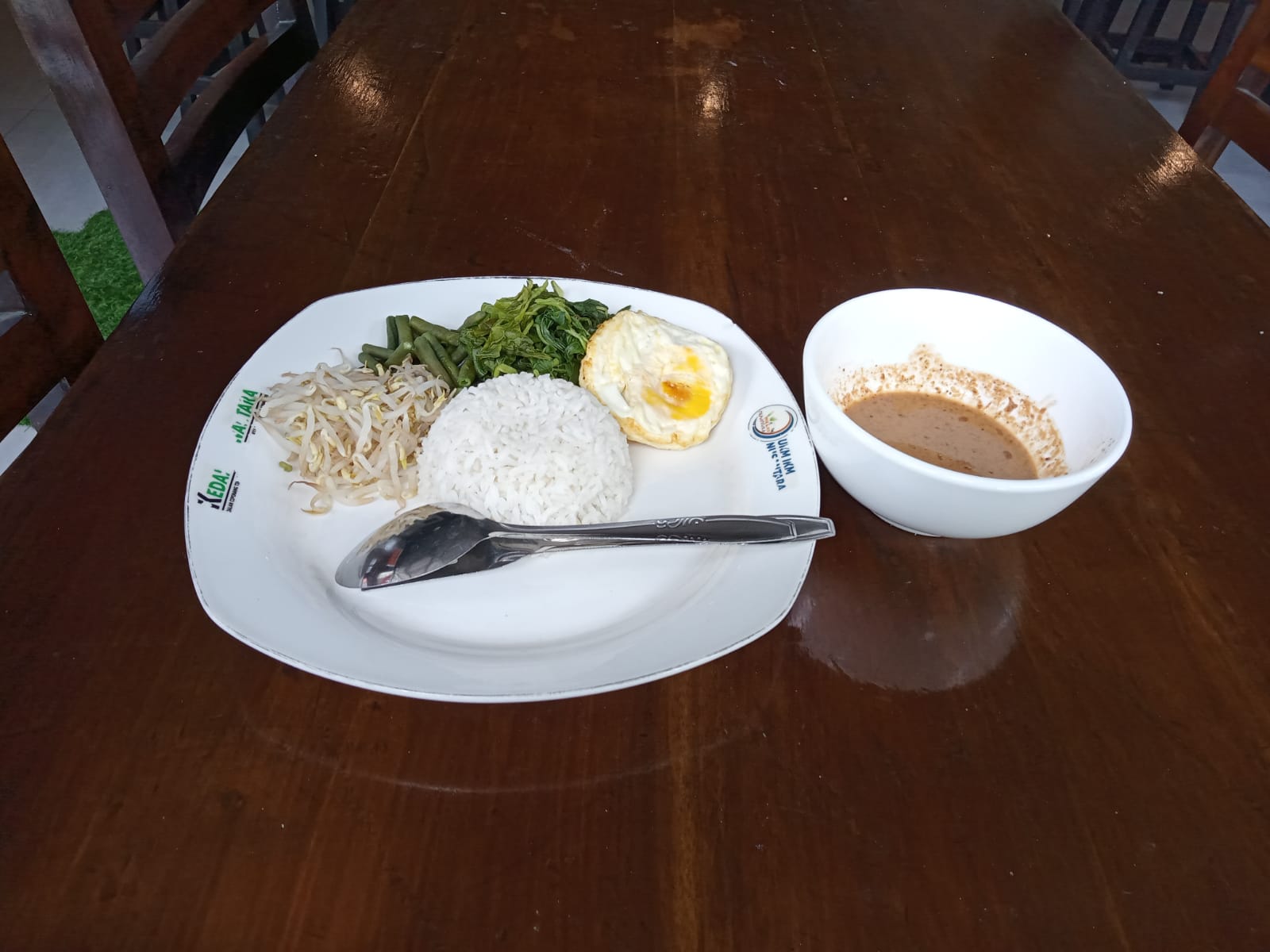 Nasi Pecel Sayur Chandra Bakery