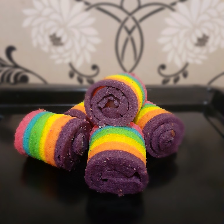 Cake Roll Rainbow