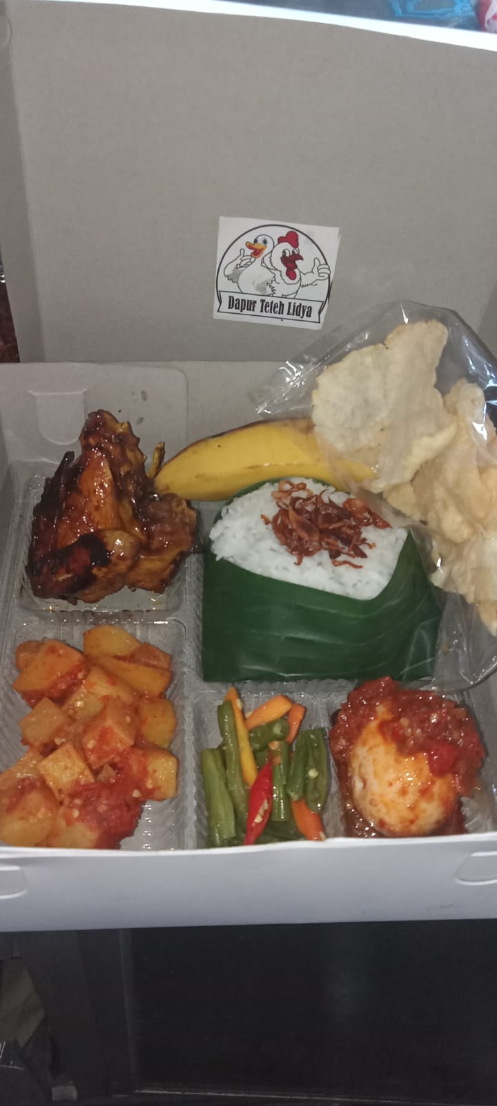 Nasi Bok Ayam Bakar Komplit