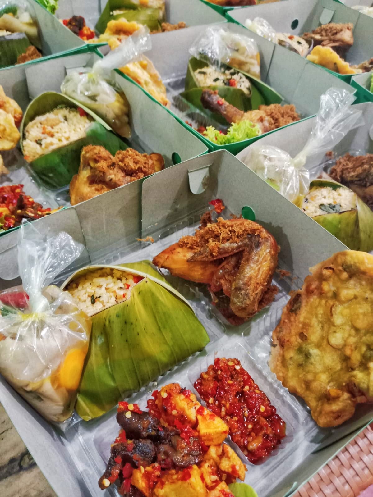 paket nasi tutug oncom