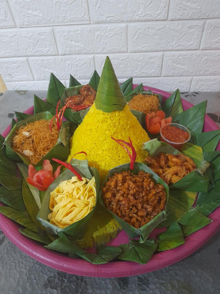 Nasi kuning Tampah1