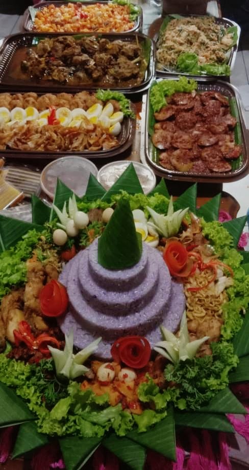 Tumpeng Kembang Teleng By Rachma Berkah Catering @900.000 utk 20-30 porsi