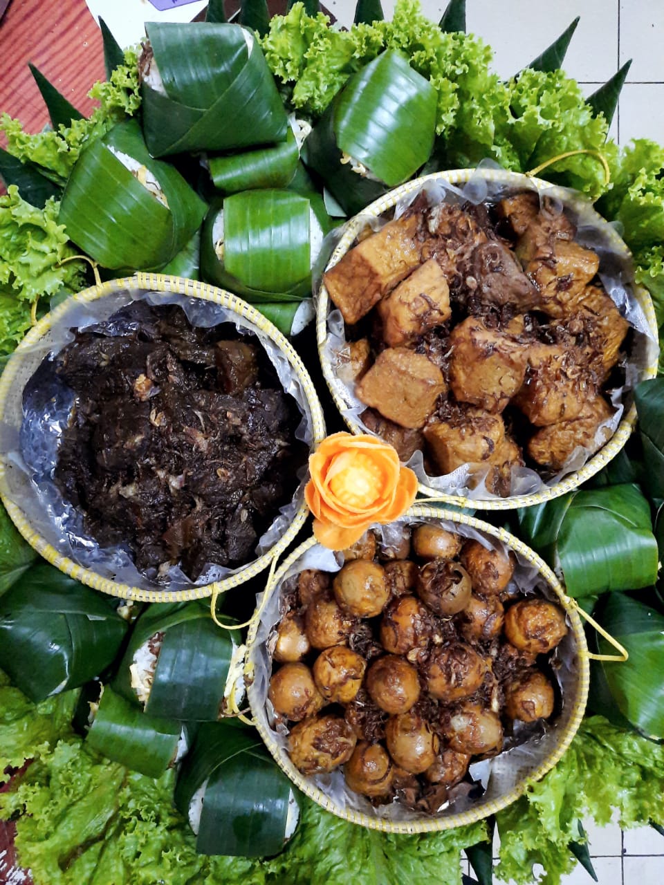 Tumpeng Nasi Uduk