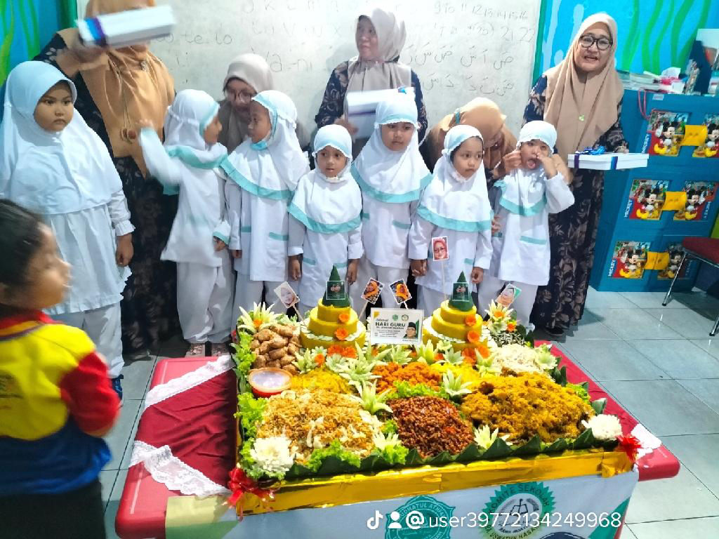 nasi tumpeng 2