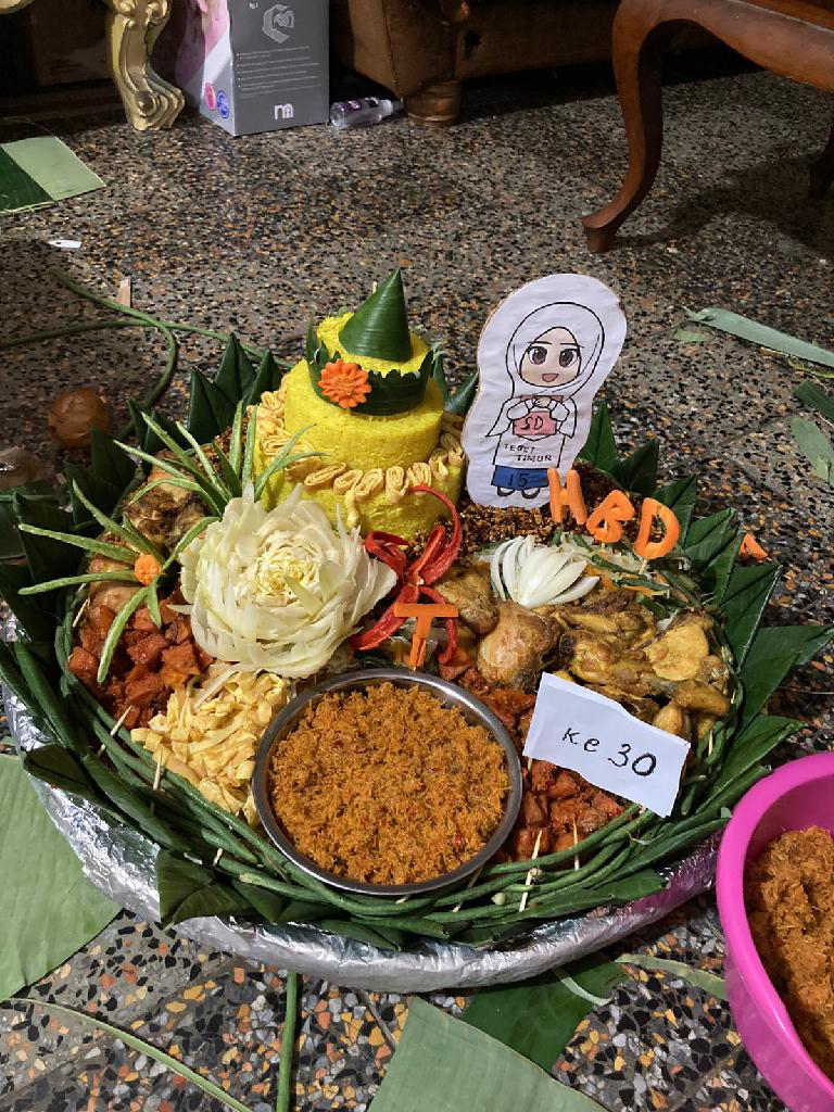 NASI TUMPENG 1