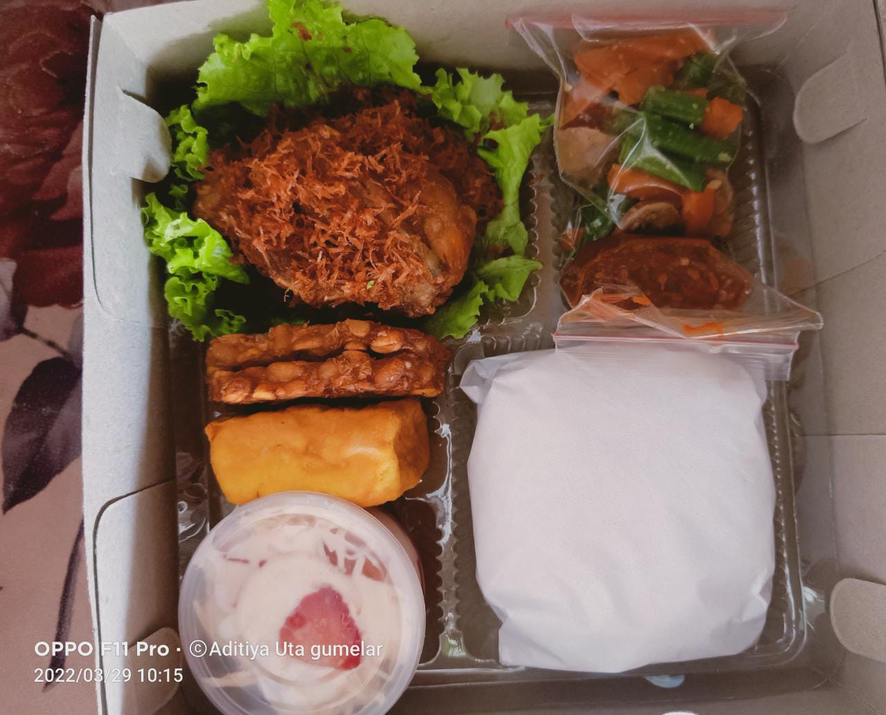 Paket Nasi Box Sultan By Mak'Gemboel