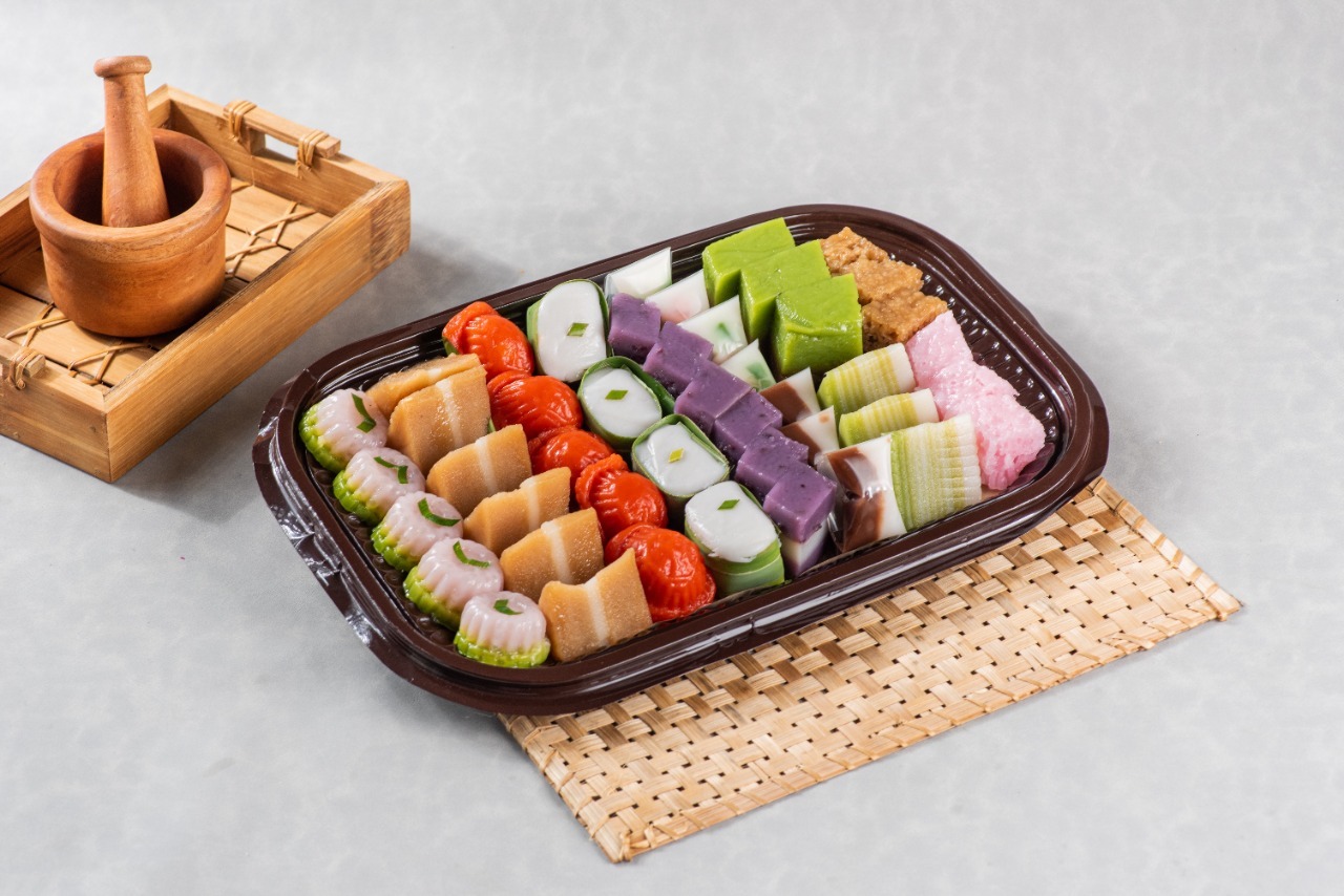 kue nampan campur