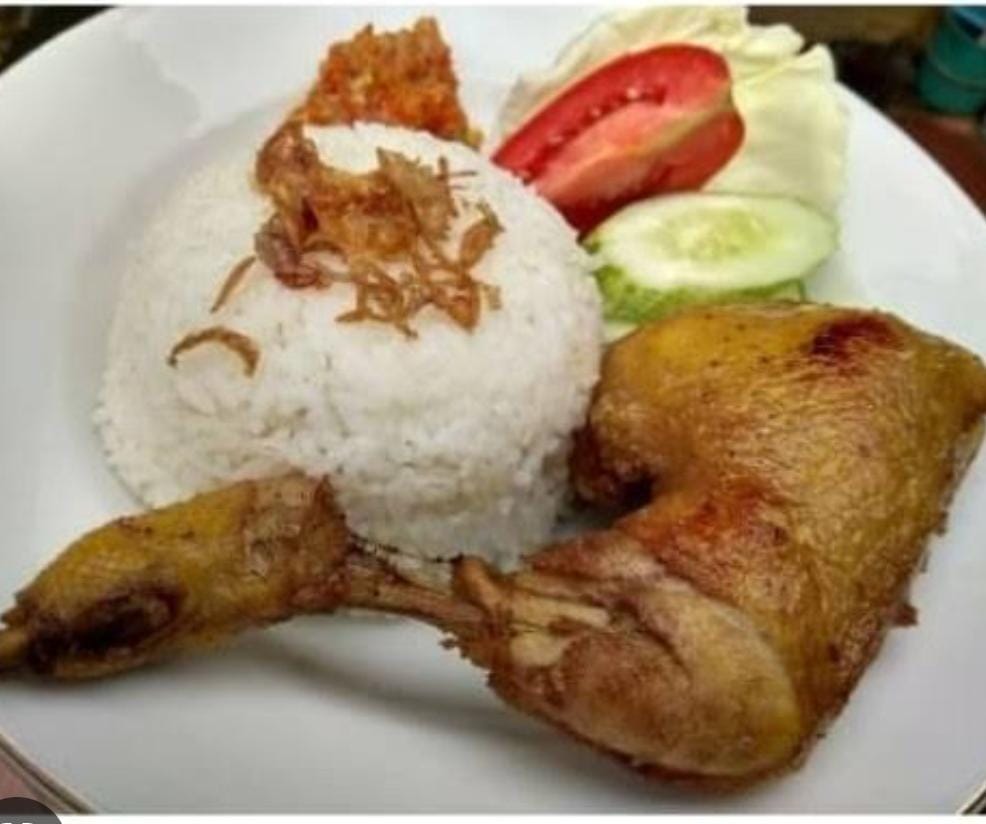 Paket Nasi Ayam Goreng