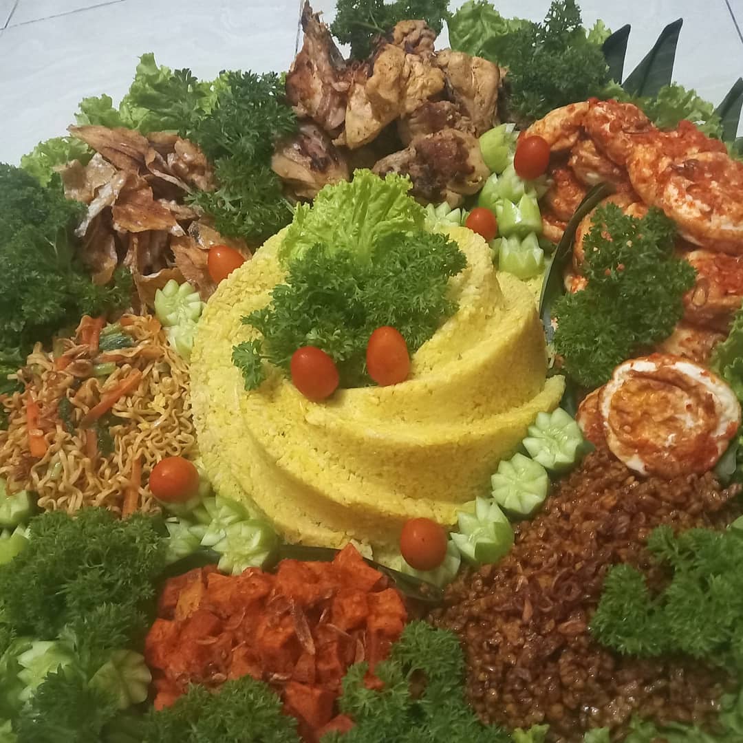 Tumpeng Besar MERUYA