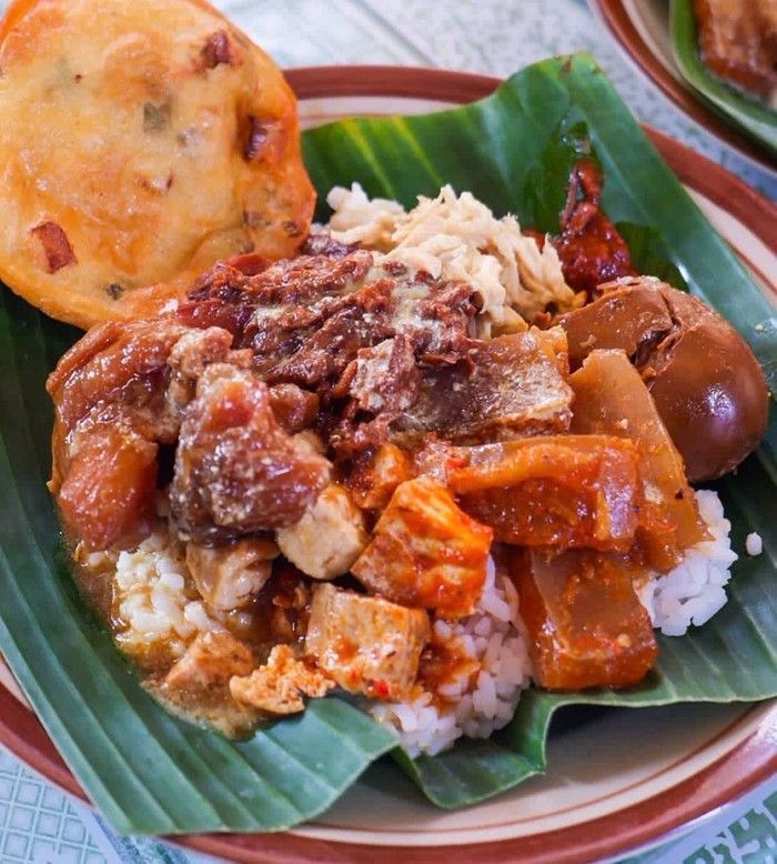 Paket Nasi GUDEG + KRECEK + AYAM