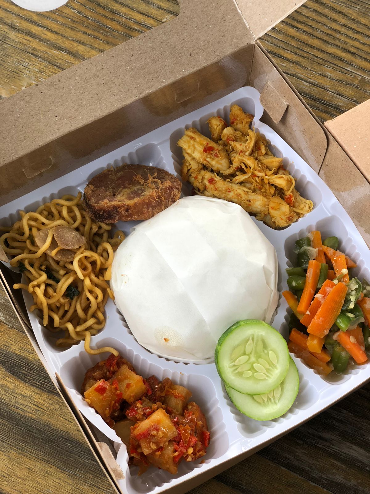 Nasi Box Rini Kitchen