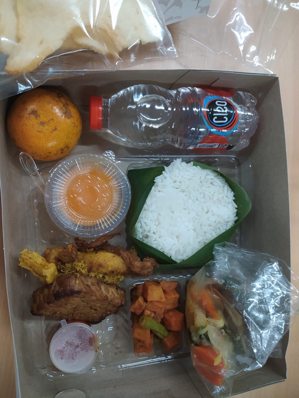 3F NASI BOX KOTAK