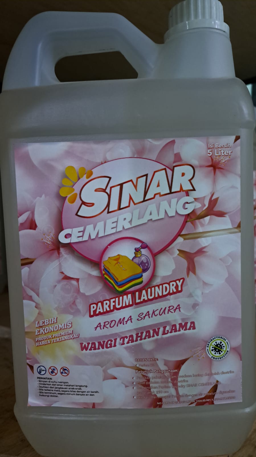 Parfum Laundry Sinar Cemerlang Aroma Sakura 5 Liter