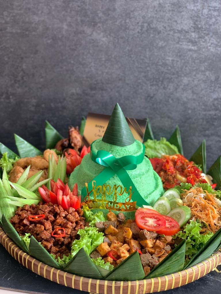 Nasi Tumpeng Dapur Uni Ola