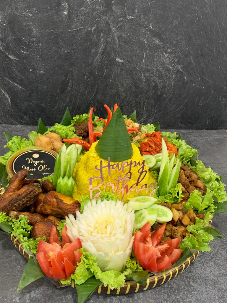 Nasi Tumpeng Dapur Uni Ola