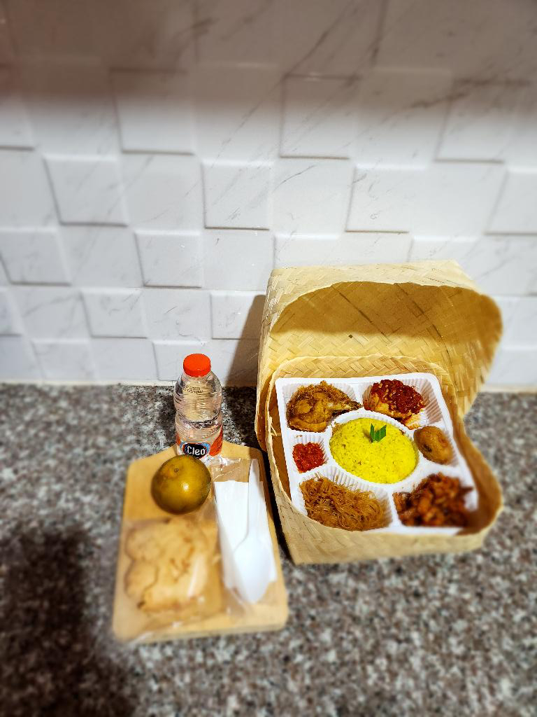 Nasi Boks2
