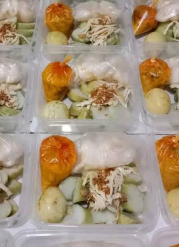 LONTONG SAYUR1