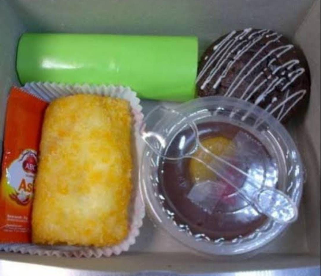 Snak Box Apong Cake