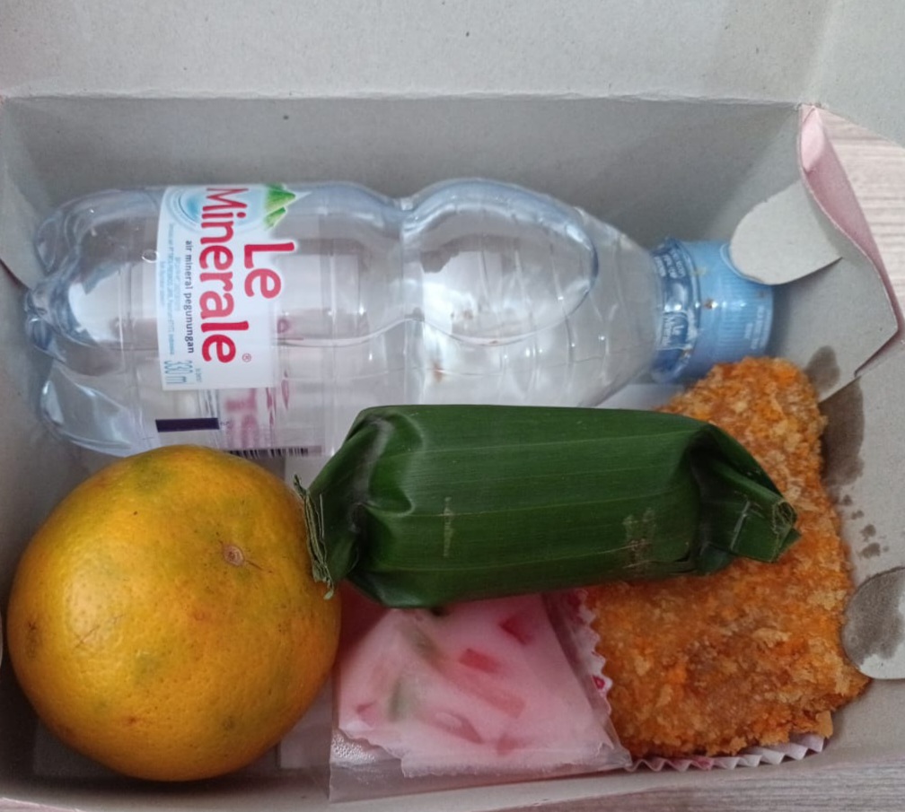 ANEKA SNACK BOX