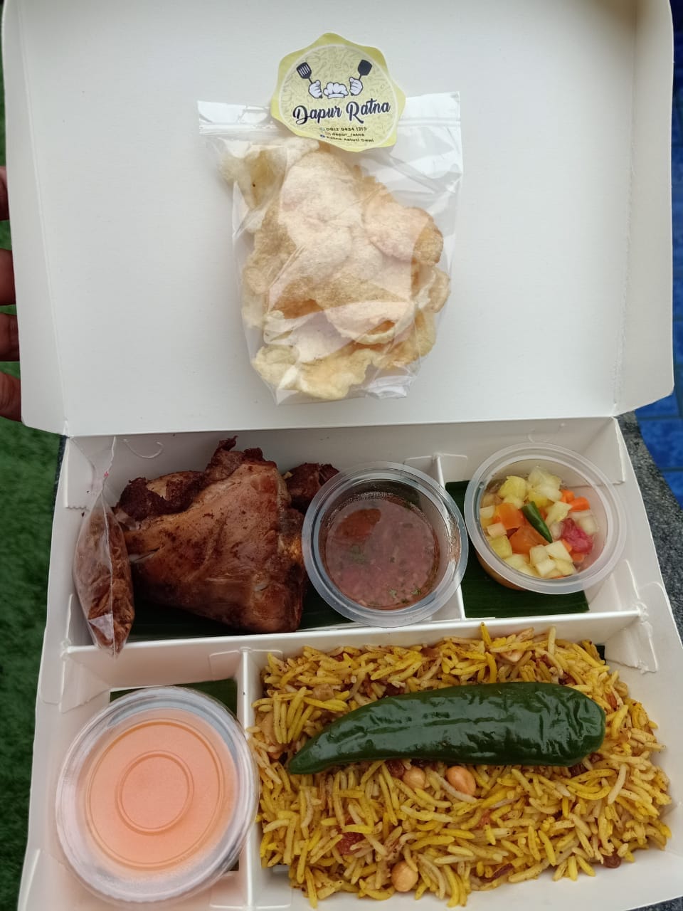 PAKET NASI BOX NASI KABSAH AYAM