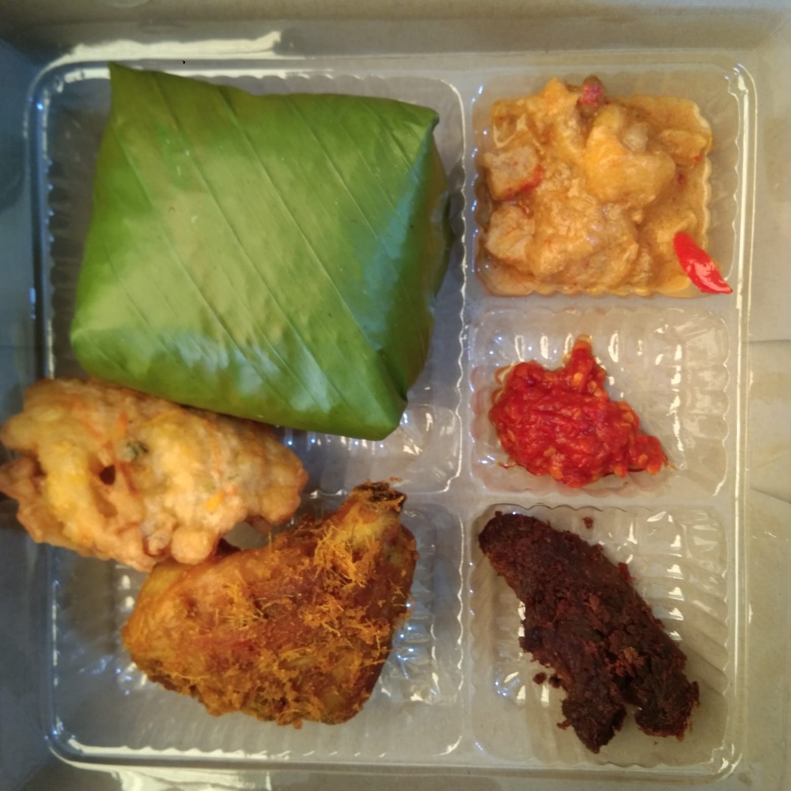 PAKET NASI SEGO BERKAT