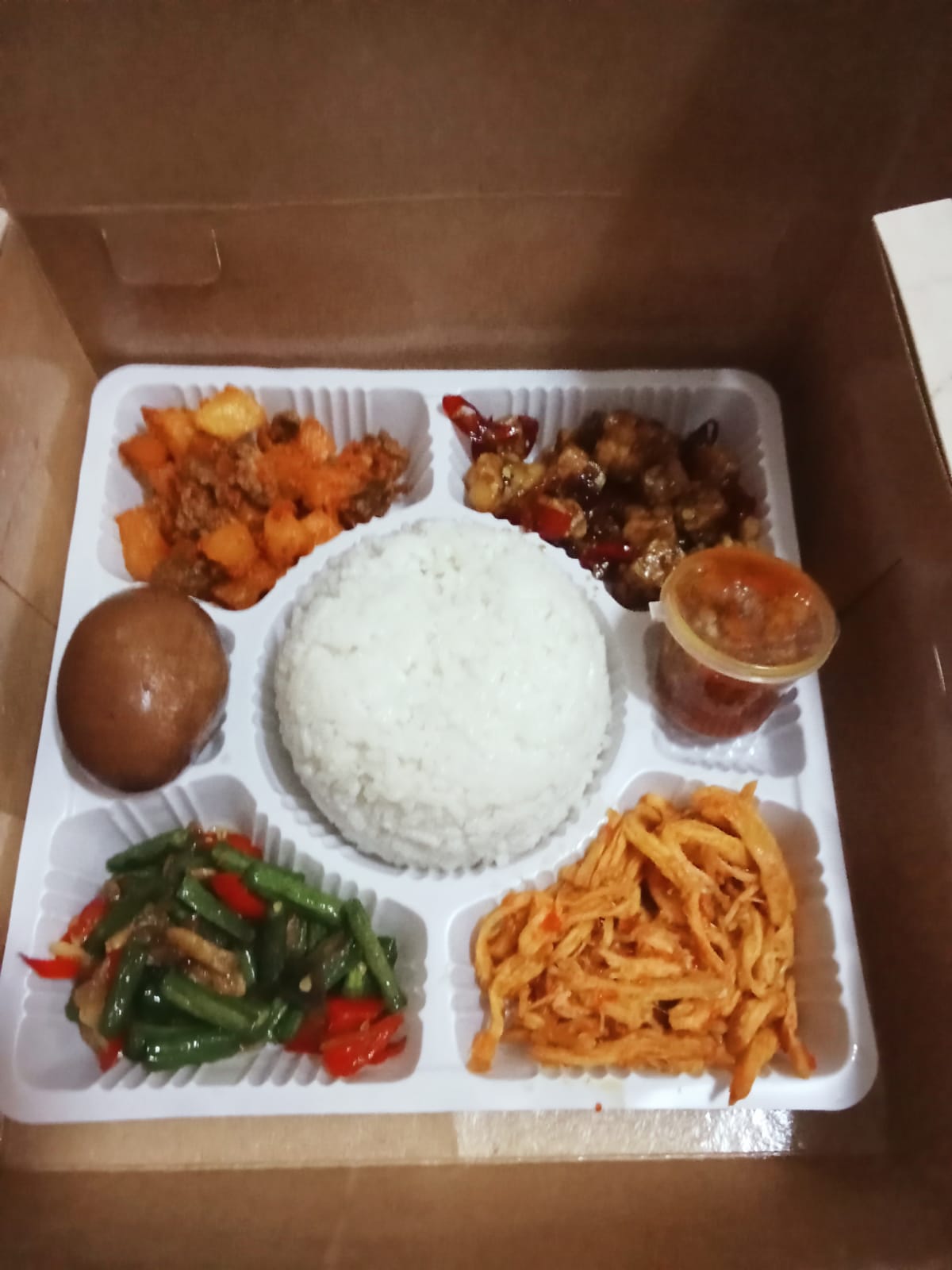 Paket nasi box 3, nasi bogana