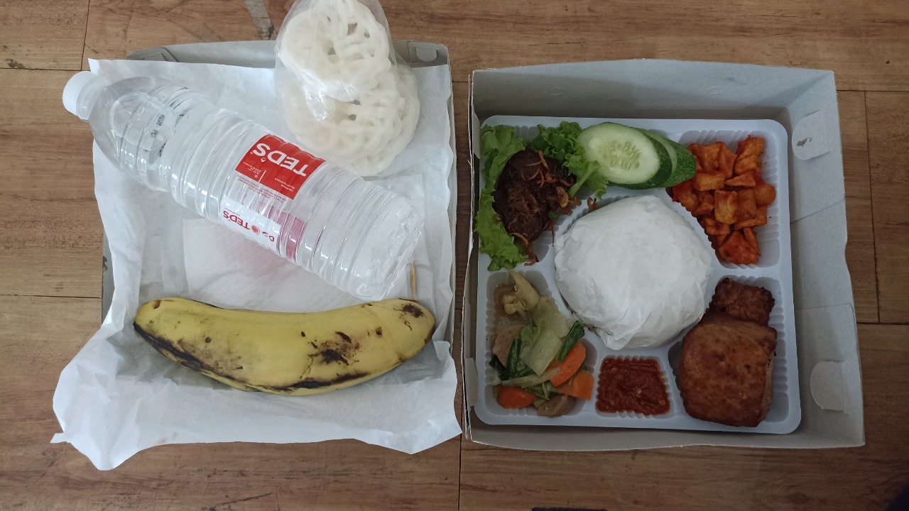 PAKET NASI BOX KEDAI VICTORY
