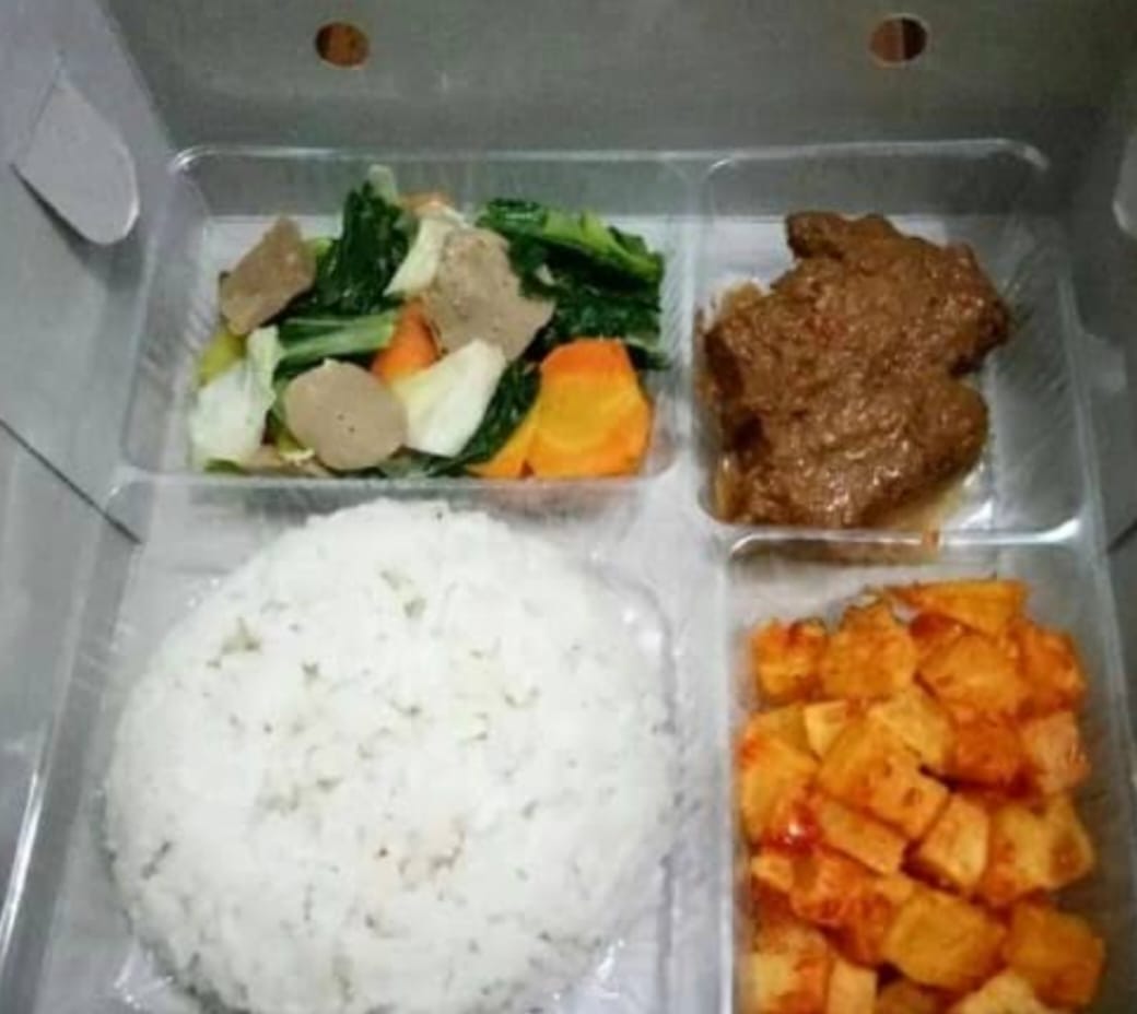 NASI PAKET RENDANG