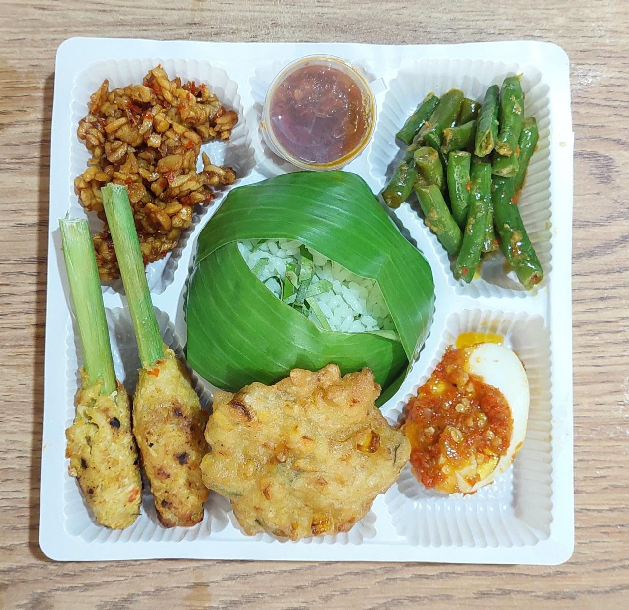 Nasi Box Harian Warung Gemol