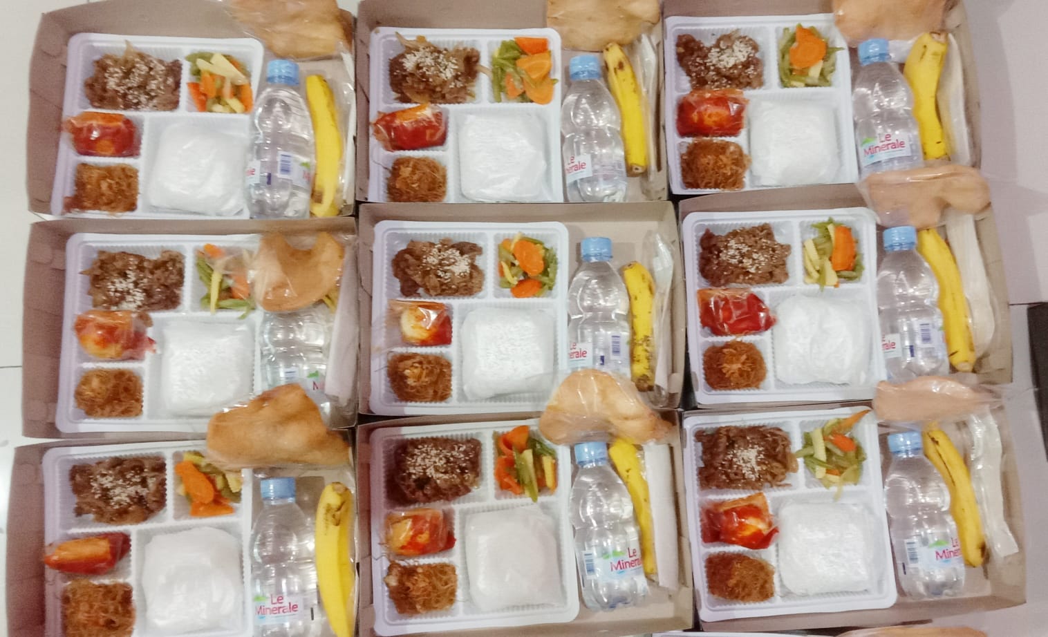 PAKET NASI DAN SNACK BOX