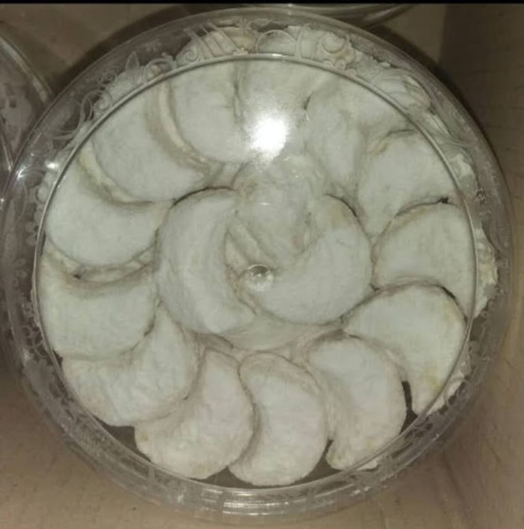 PUTRI SALJU