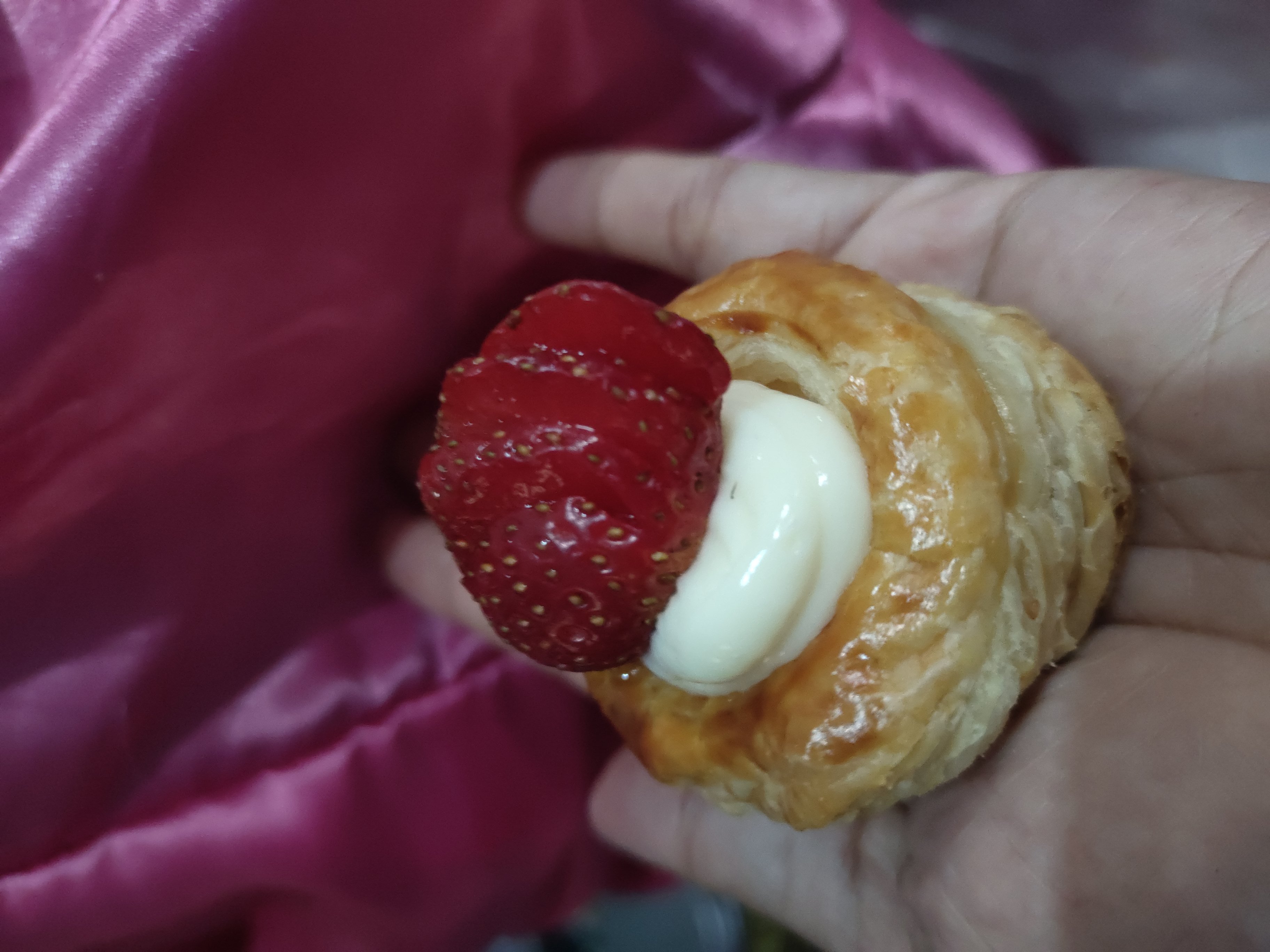 Cheese custard puff